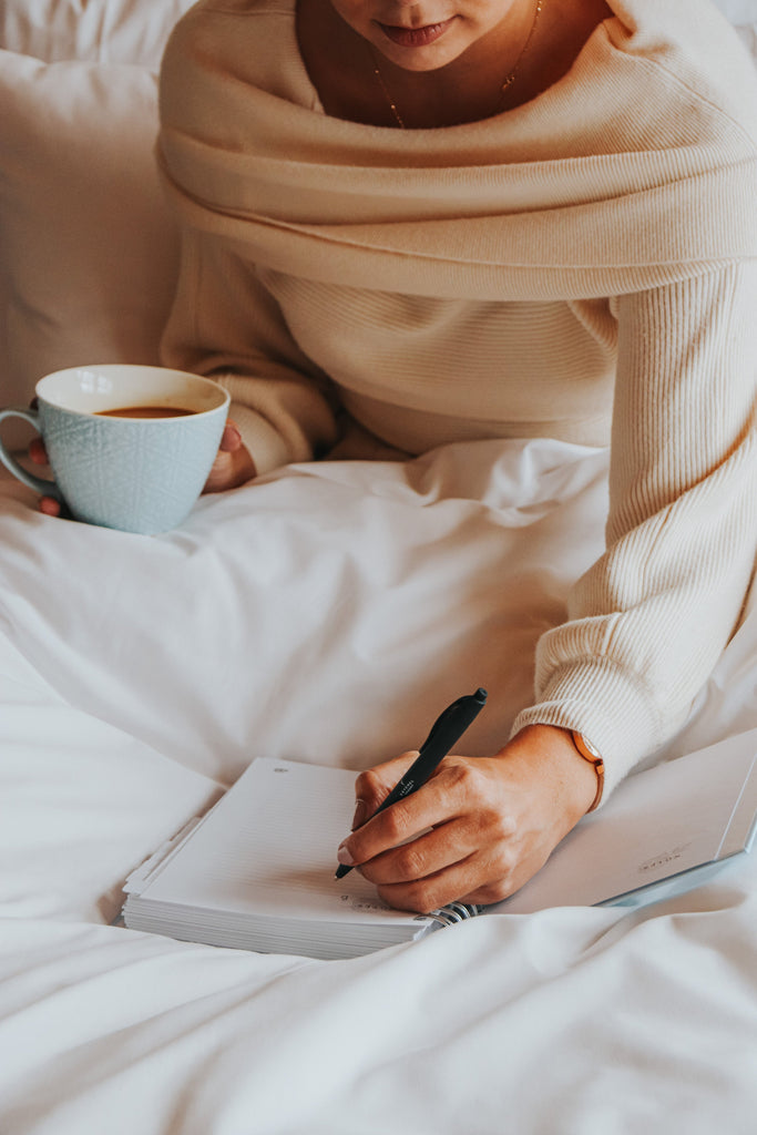 Comment combiner journal intime et agenda pour une planification inspirante.